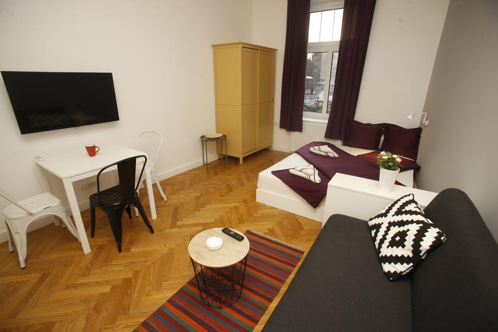 Tramvaj Apartments Belgrado Esterno foto