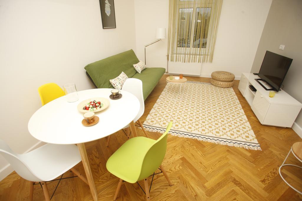 Tramvaj Apartments Belgrado Esterno foto