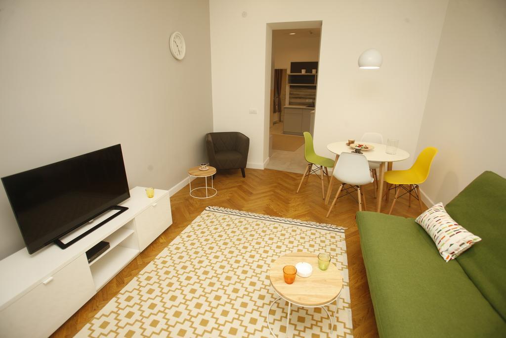Tramvaj Apartments Belgrado Esterno foto